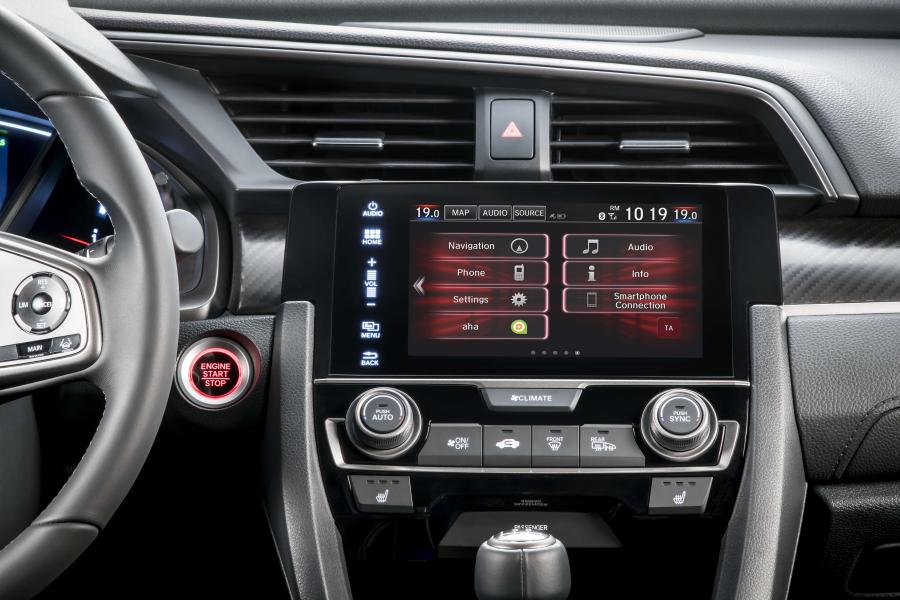 Детали интерьера Honda Civic Sport Hatchback 2017 года  (WW) (фото 36 из 37)